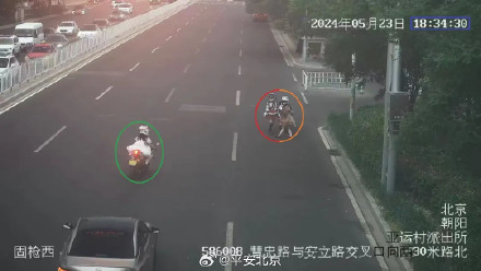 三女骑为涨粉非法改装狂飙被罚17600元