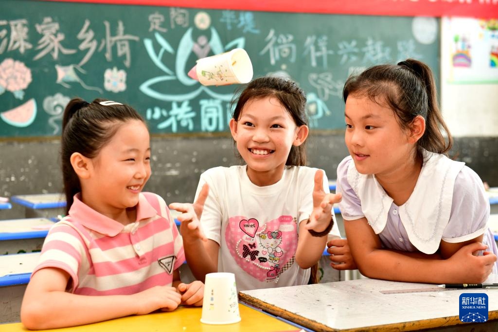 山东菏泽:“小荷学堂”暑期关爱留守儿童 山东菏泽:“小荷学堂”暑期关爱留守儿童