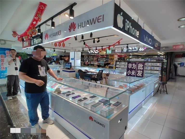 来笔“大单”不容易？她卖出6部手机，银行卡却被冻结了……