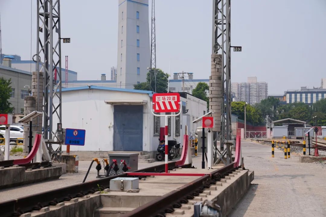 暑运进行时!普速列车空调是怎么清洗的? 暑运进行时!普速列车空调是怎么清洗的?