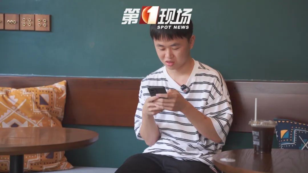 电子产品难倒奶奶？大学生亲手“爆改”！