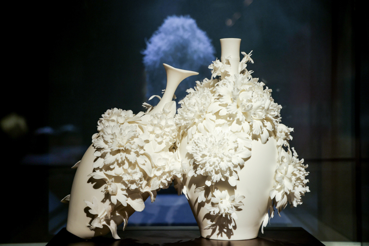 德行天下·化育万物 德化白瓷亮相中国美术馆 德行天下·化育万物 德化白瓷亮相中国美术馆