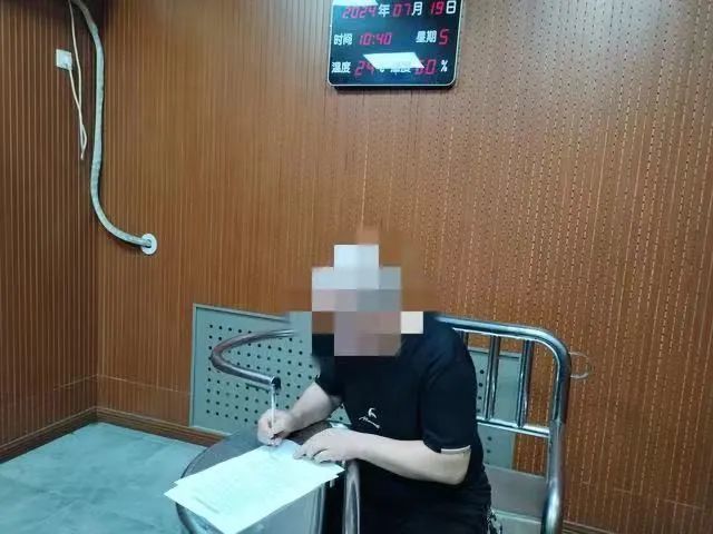 “咸阳湖5天连跳7人”?陕西警方通报 “咸阳湖5天连跳7人”?陕西警方通报