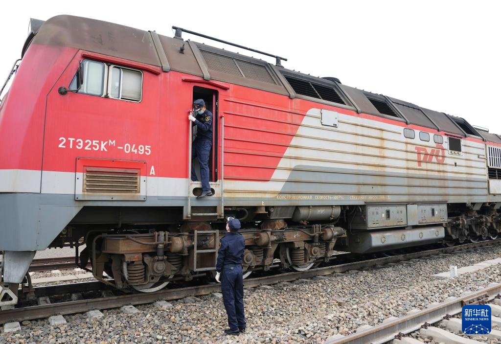 经满洲里铁路口岸对共建“一带一路”国家进出口贸易值同比增长3.2% 经满洲里铁路口岸对共建“一带一路”国家进出口贸易值同比增长3.2%