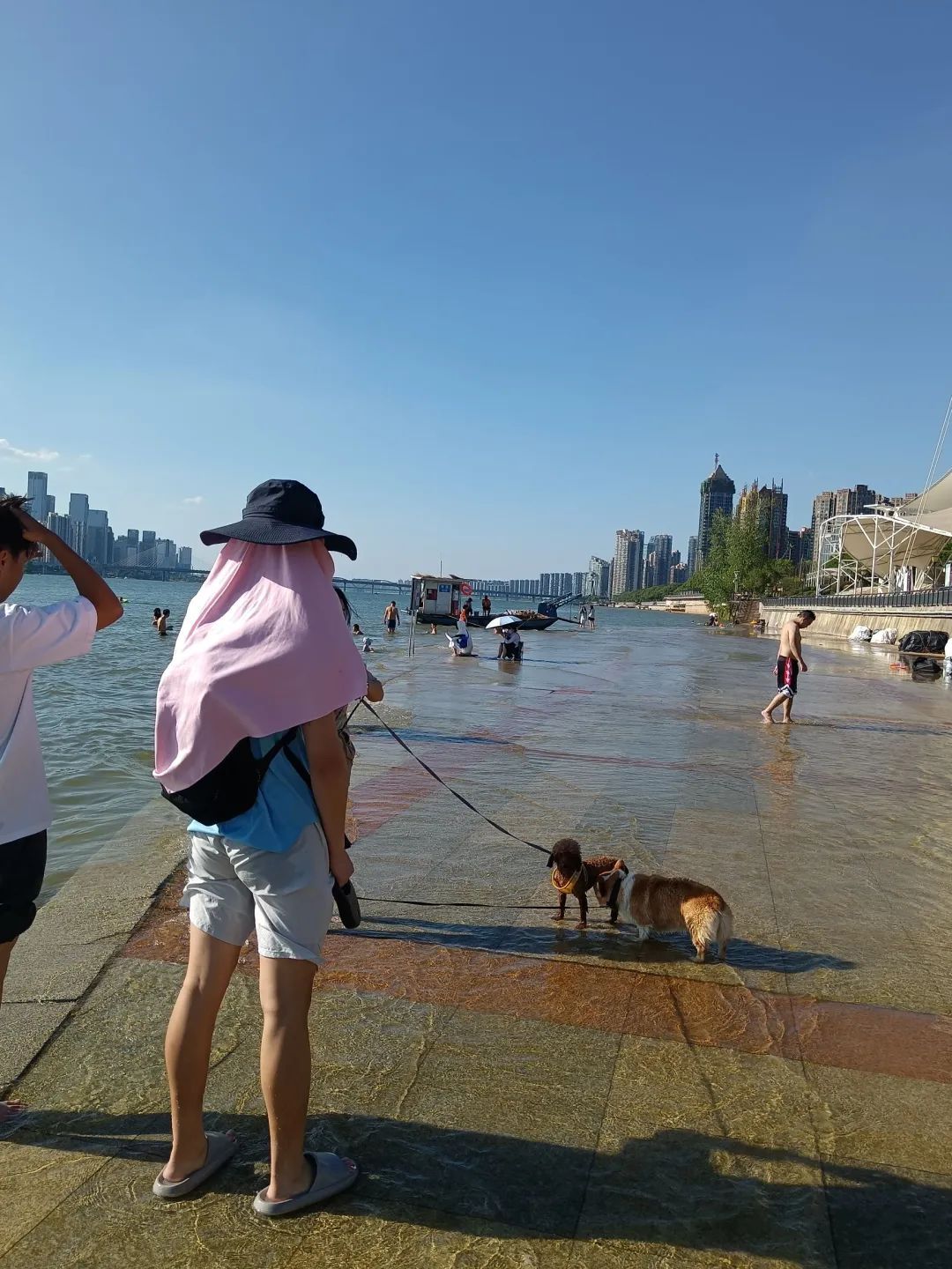 太火了！长沙人扎堆打卡“小海滩”，但要注意......