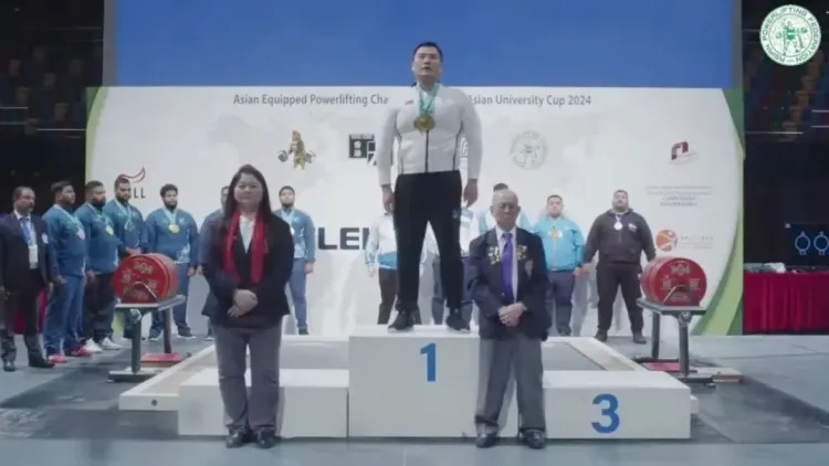 哲学教授？举重冠军？网友：好小众的文字