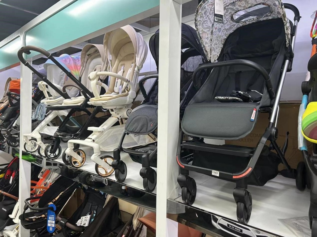 质量参差不齐 “遛娃神器”成“伤娃利器”? 质量参差不齐 “遛娃神器”成“伤娃利器”?