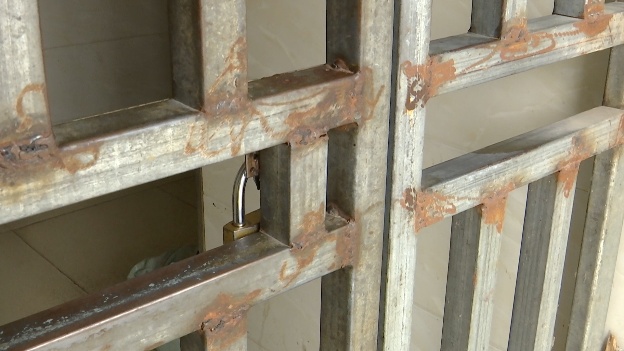 贵阳这一处“公厕”被上锁,钥匙却在商户手中,“方便”之事为什么不方便? 贵阳这一处“公厕”被上锁,钥匙却在商户手中,“方便”之事为什么不方便?