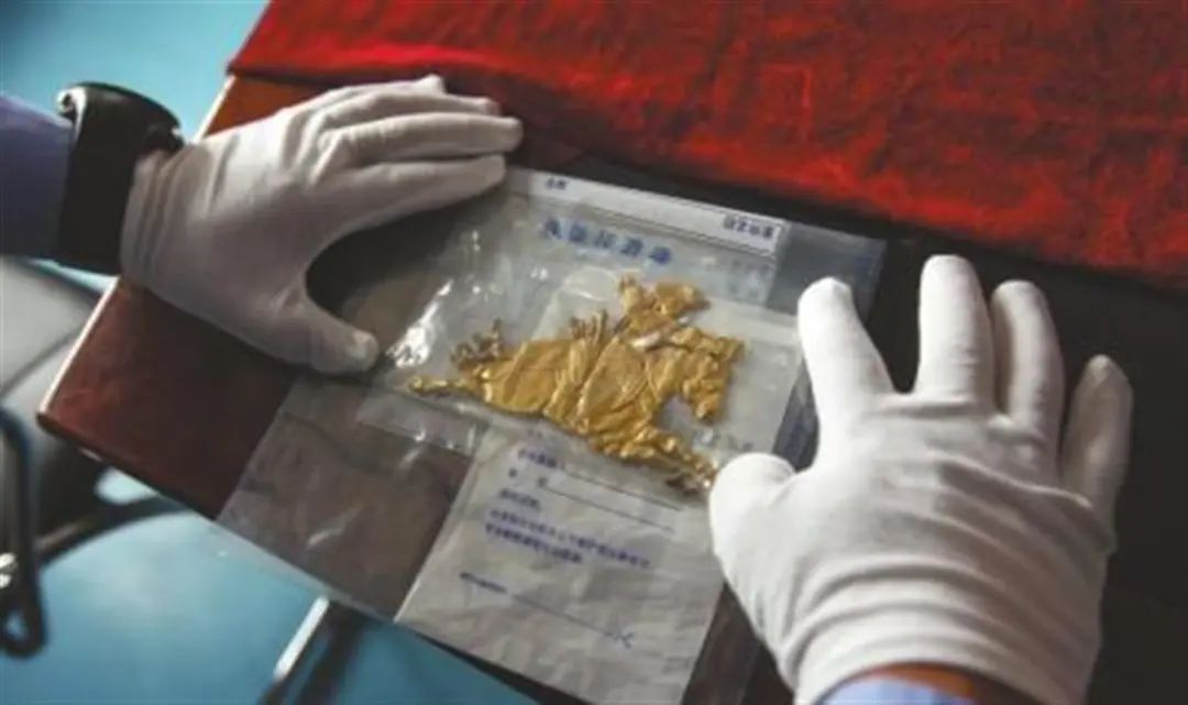 特大盗墓案告破,26名嫌犯落网!被盗墓曾被误传为“九层妖塔” 特大盗墓案告破,26名嫌犯落网!被盗墓曾被误传为“九层妖塔”