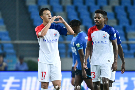 沧州雄狮0比5上海申花