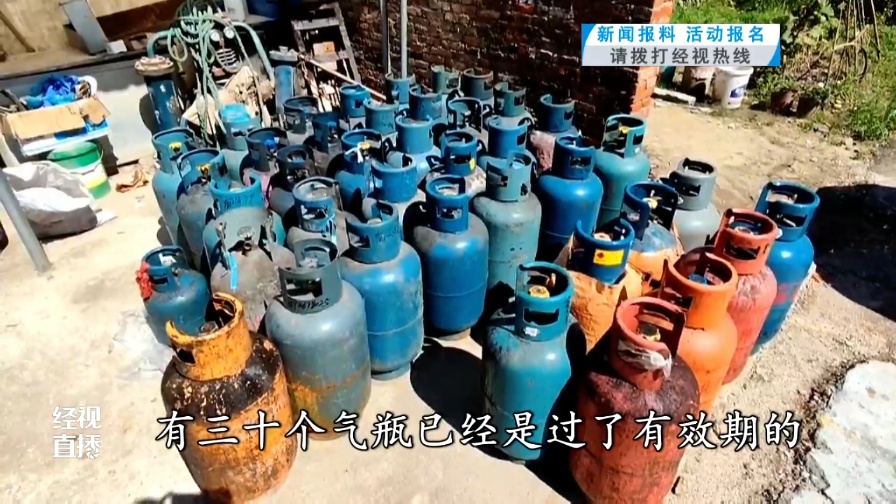 面包车被拦停,里面竟装满了……民警:可能引起重大安全事故 面包车被拦停,里面竟装满了……民警:可能引起重大安全事故