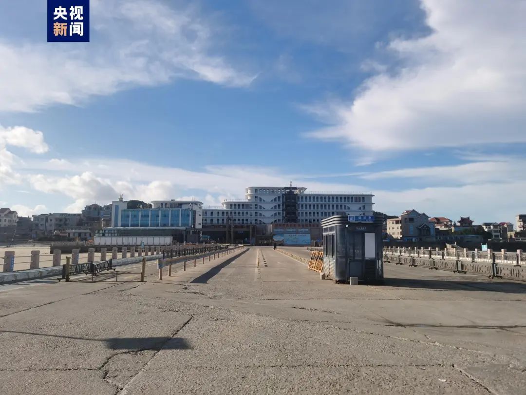 16级超强台风“格美”开眼了！福建停航停运关闭！狂风暴雨要来了