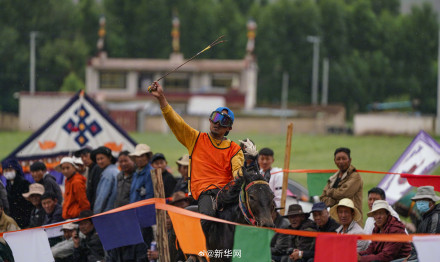 西藏望果节赛马庆丰收 西藏望果节赛马庆丰收