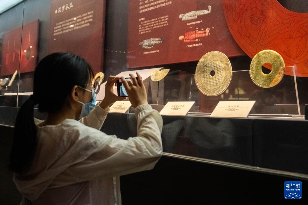 西汉“渔阳王后”特展亮相长沙博物馆 西汉“渔阳王后”特展亮相长沙博物馆