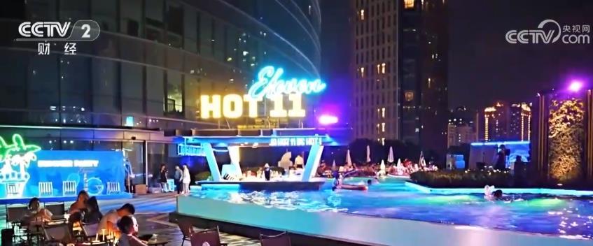 避暑游持续升温 “清凉经济”激发夏日文旅消费新动能 避暑游持续升温 “清凉经济”激发夏日文旅消费新动能