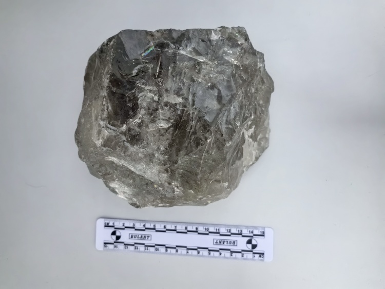 女子感情不和想离婚，求“神婆”转运被骗超百万元