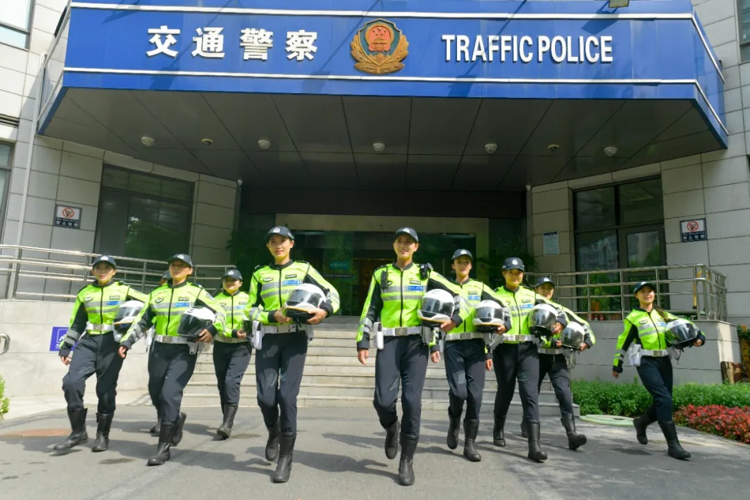 北京女警铁骑2.0，亮相！