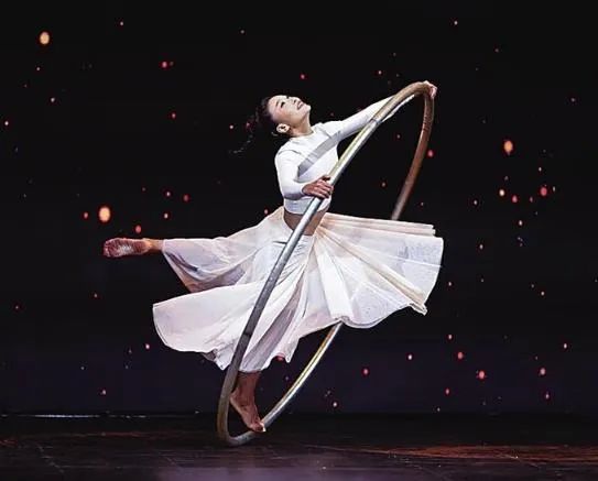 河北女子卫青,登上央视《星光大道》!又美又飒… 河北女子卫青,登上央视《星光大道》!又美又飒…