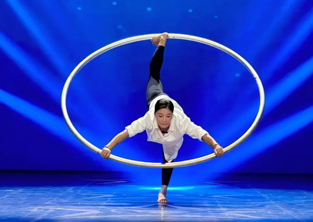 河北女子卫青,登上央视《星光大道》!又美又飒… 河北女子卫青,登上央视《星光大道》!又美又飒…