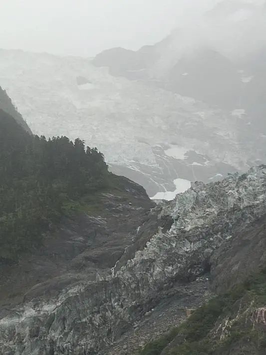 突发塌方，紧急撤离！云南知名景区暂停营业
