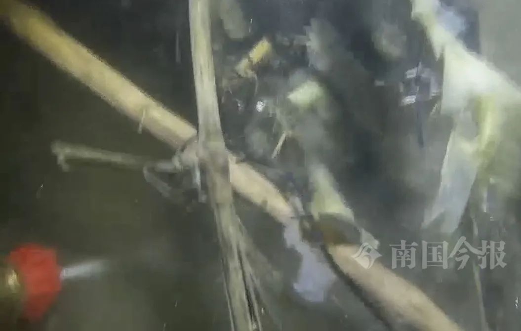 柳州这个“网红”沉入柳江一个多月，终于又升上来了！
