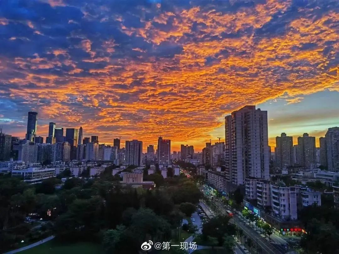 广州、深圳惊现绝美晚霞，哪一朵是你的心上云