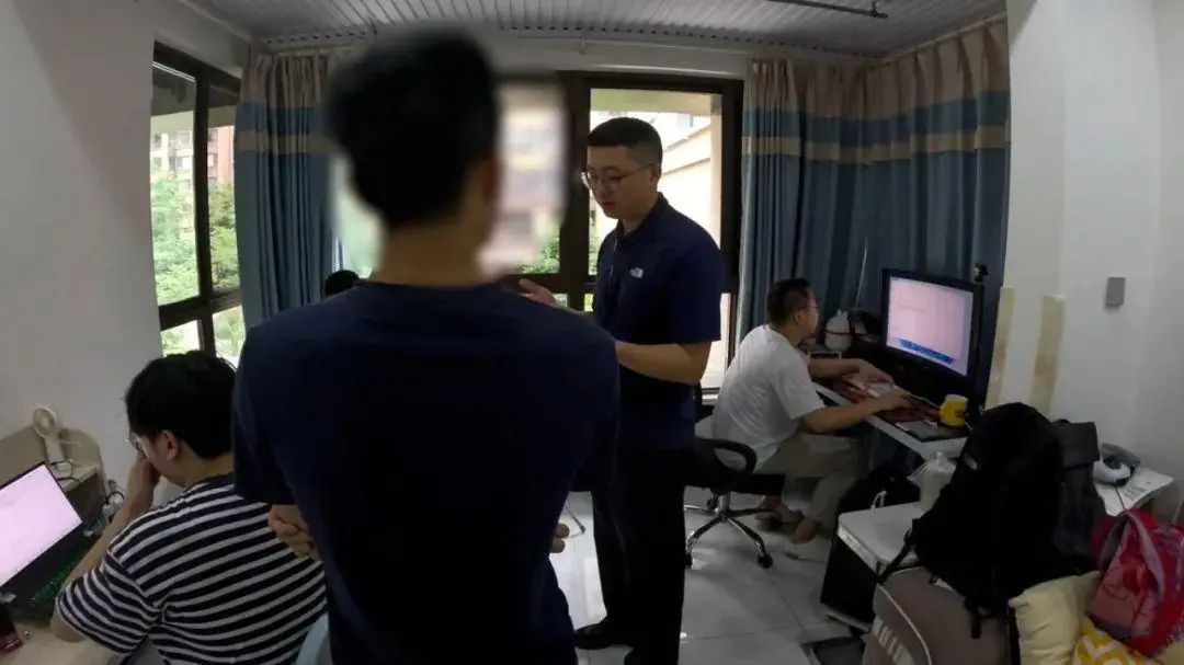 获利620余万元！专抢孕妇建档号 两个“号贩子”团伙被“团灭”