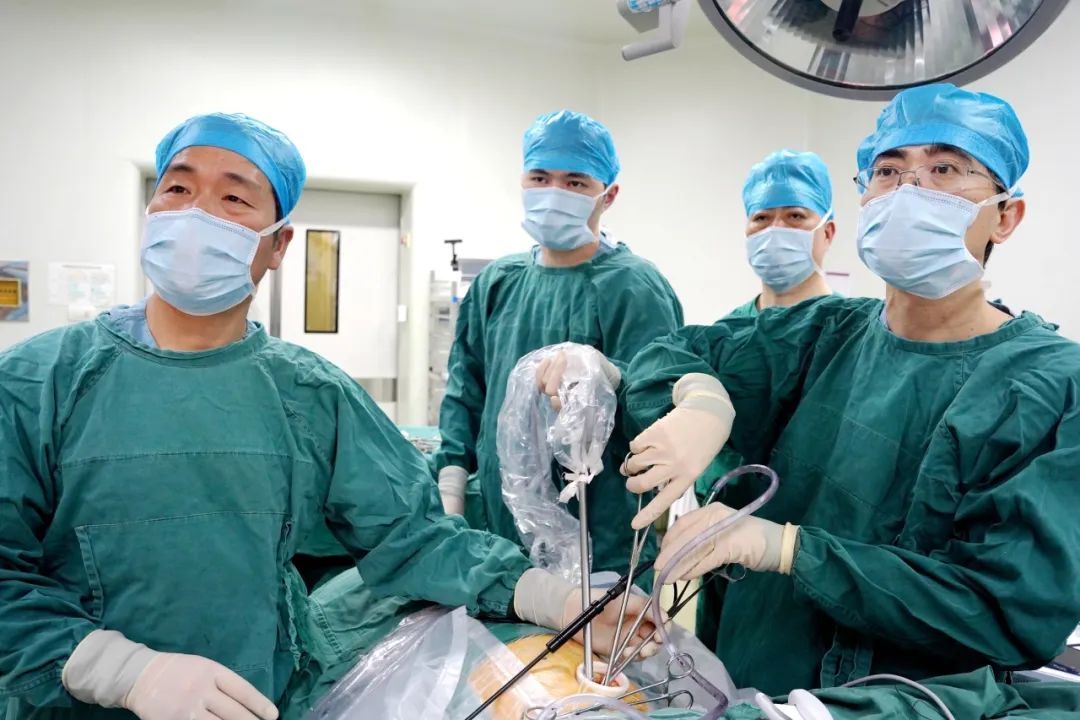 短短1个月,台州11名学生肺“爆”了!医生提醒:这类人极易中招 短短1个月,台州11名学生肺“爆”了!医生提醒:这类人极易中招