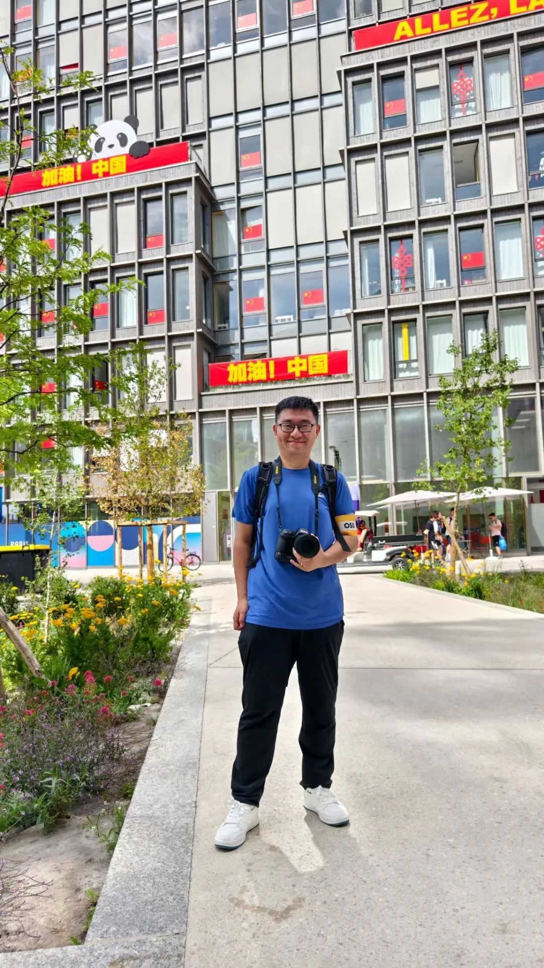 实地探访奥运村,记者亲测纸板床够结实但太窄 实地探访奥运村,记者亲测纸板床够结实但太窄