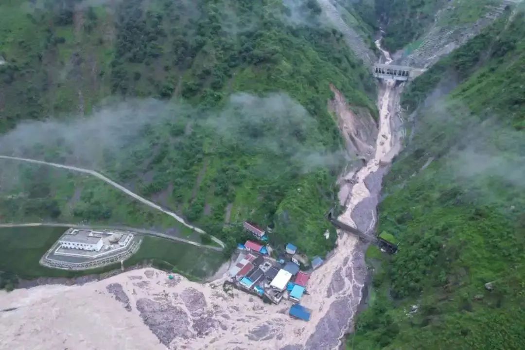防洪有功!铁路巡守员荣获嘉奖! 防洪有功!铁路巡守员荣获嘉奖!