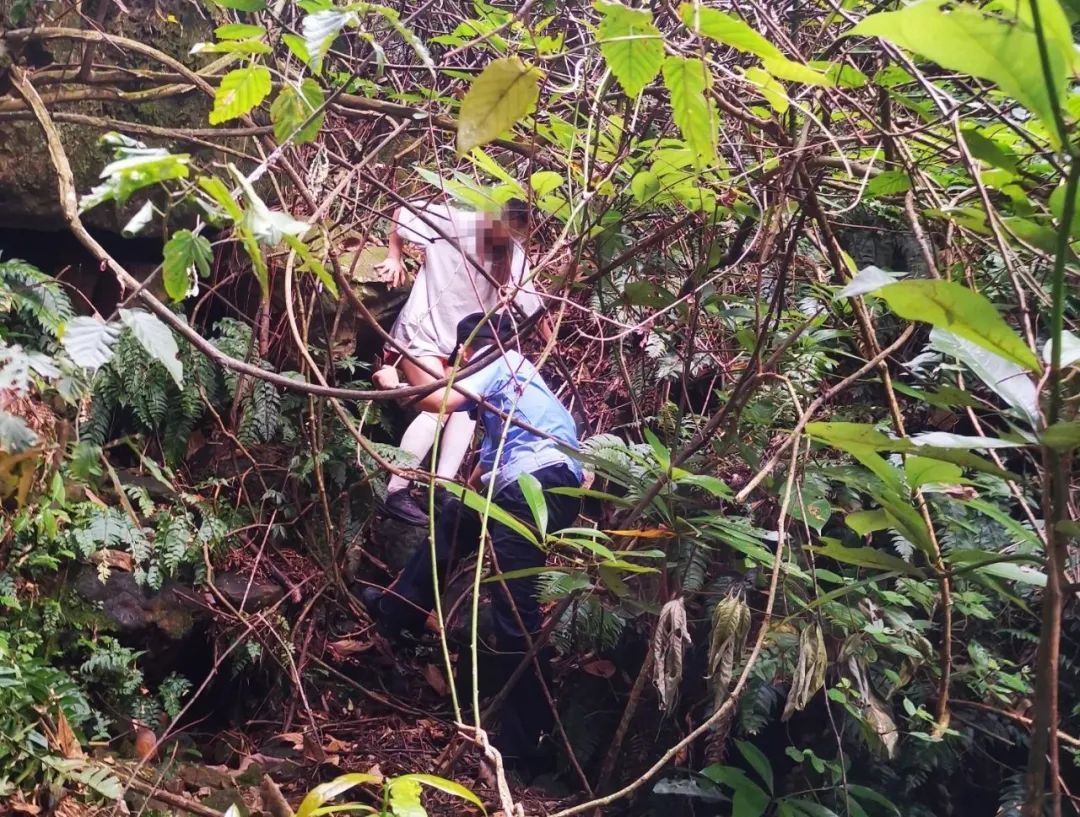 大热天,他们在杭州这里找“清凉”,却发现回不去了...... 大热天,他们在杭州这里找“清凉”,却发现回不去了......