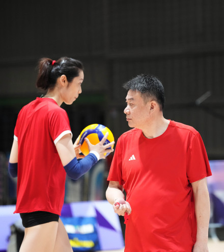 中国女排进入战斗模式