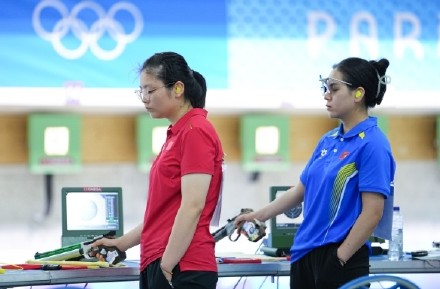 现场直击中国射击队全力备战巴黎奥运 现场直击中国射击队全力备战巴黎奥运