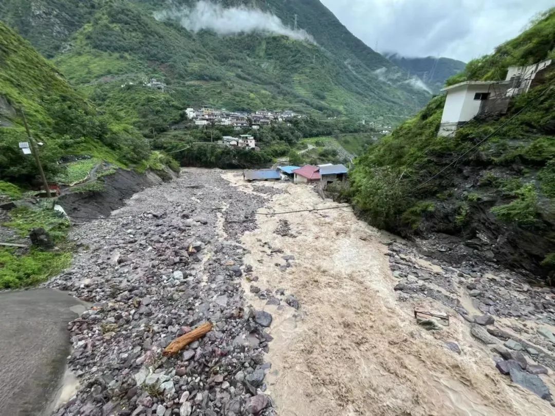 防洪有功!铁路巡守员荣获嘉奖! 防洪有功!铁路巡守员荣获嘉奖!