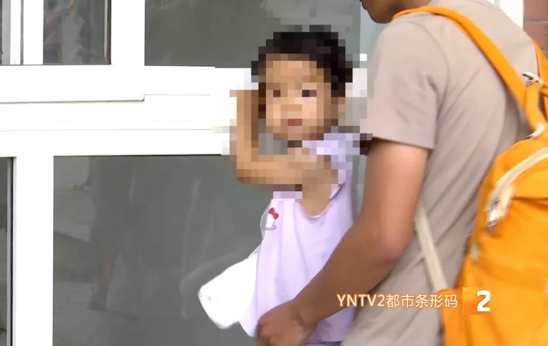 揪心!大人刚插上电,女童手指被绞断......这个机器很多家庭都有 揪心!大人刚插上电,女童手指被绞断......这个机器很多家庭都有