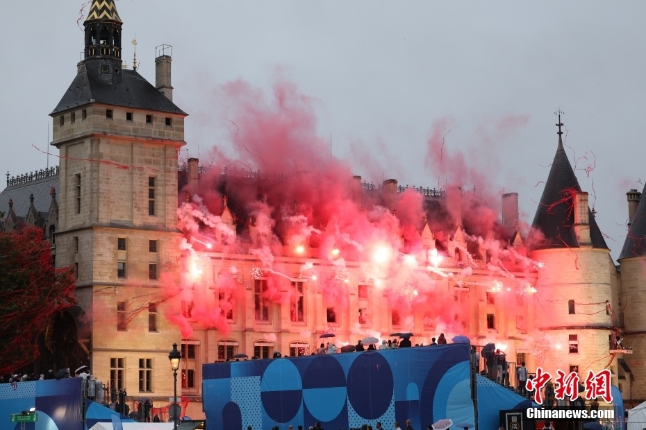 这届奥运会开幕式太“巴黎”了