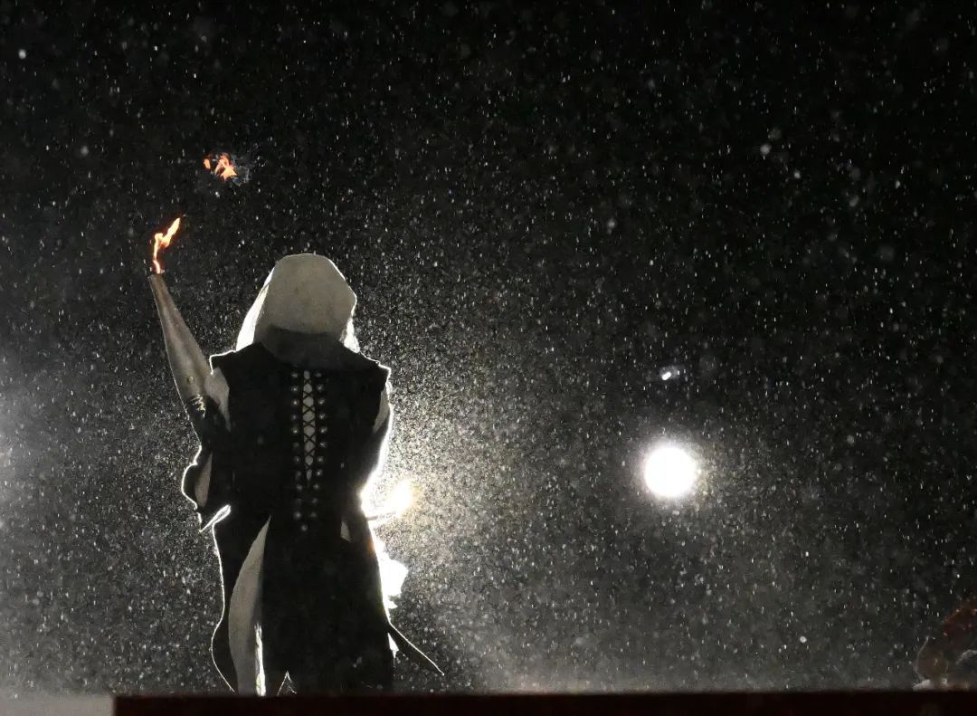 巴黎奥运会开幕式的这个瞬间，绝美！