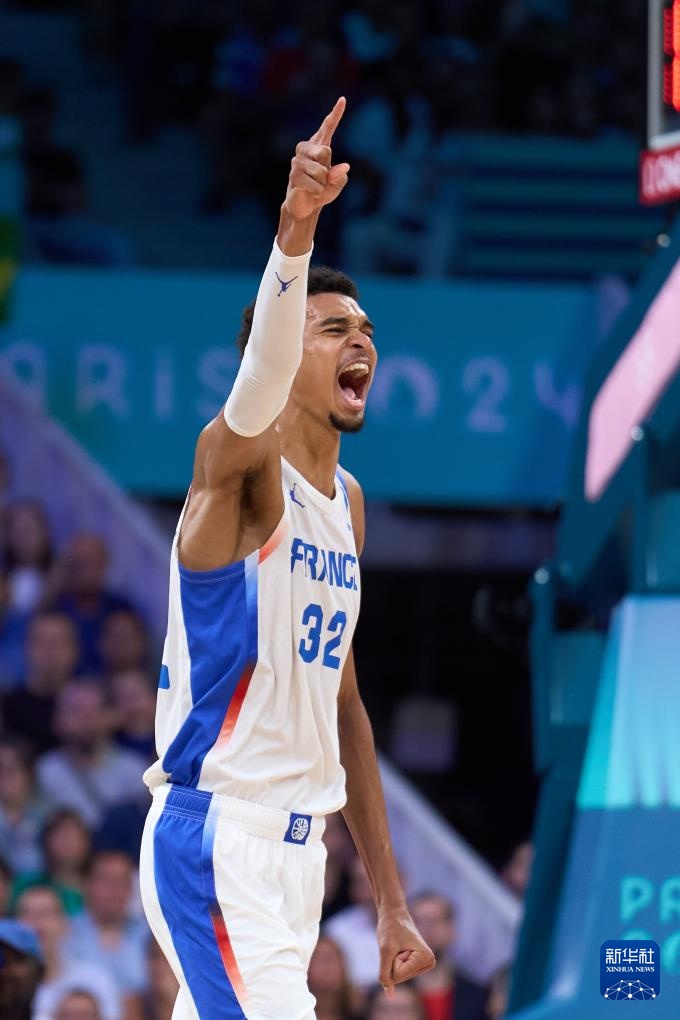 巴黎奥运会 | 篮球——男子小组赛：法国队胜巴西队