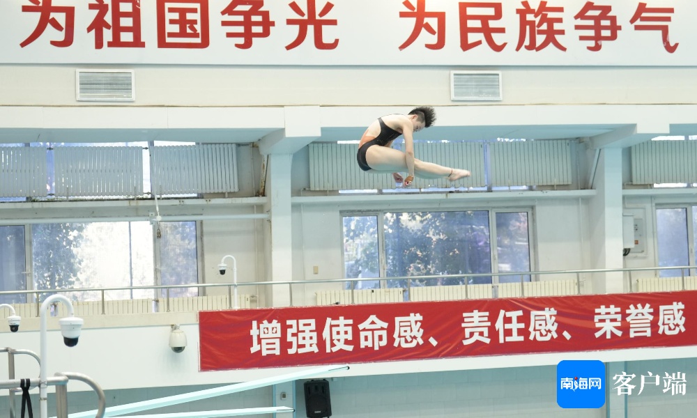 向光而行！海南姑娘巴黎“摘金”，带你认识不一样的陈艺文