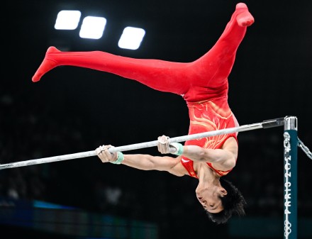 中国体操男团资格赛第一晋级决赛 中国体操男团资格赛第一晋级决赛