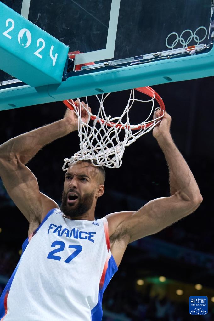 巴黎奥运会 | 篮球——男子小组赛：法国队胜巴西队