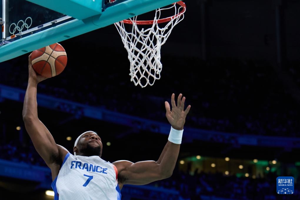 巴黎奥运会 | 篮球——男子小组赛：法国队胜巴西队