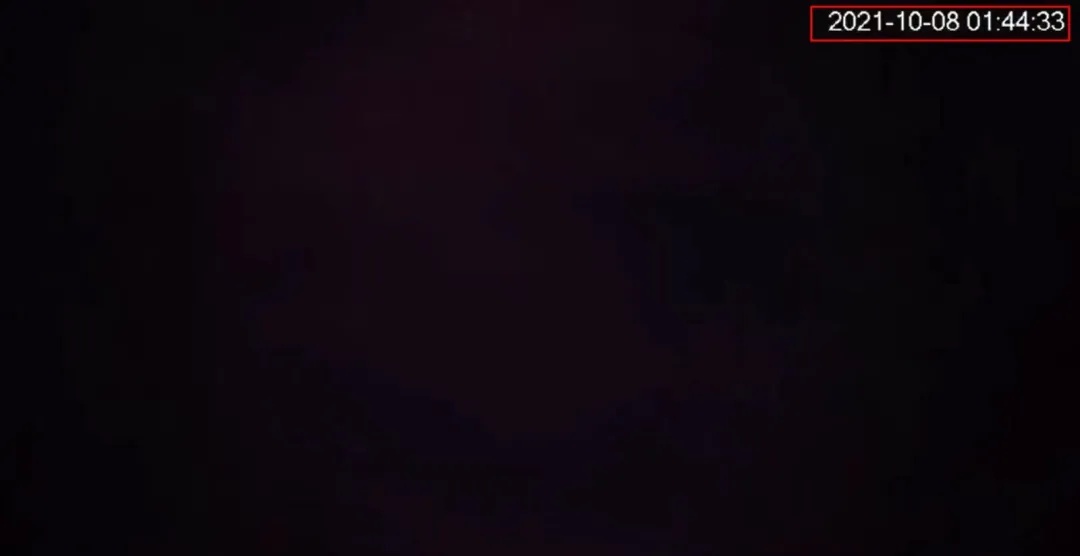 短短几秒，火光吞噬电梯！