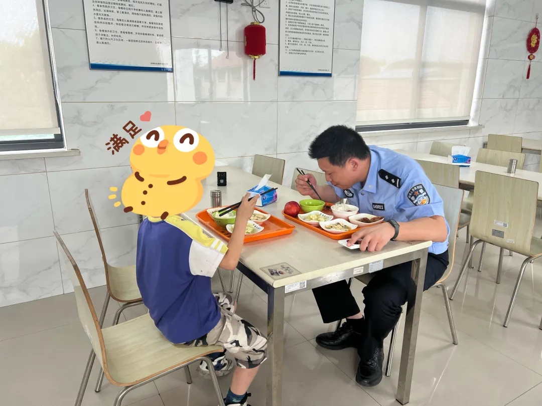 “警察叔叔，我好饿！”小男孩到派出所“蹭饭”……