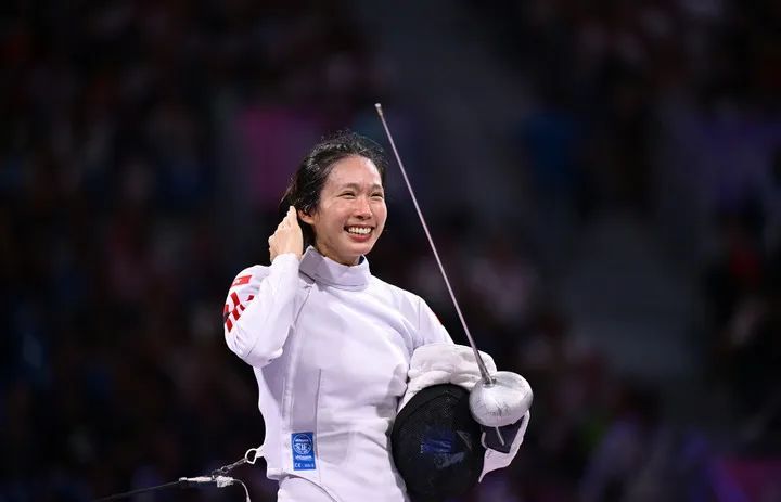 一剑封喉！江旻憓逆袭夺金，她的简介堪称“六边形战士”