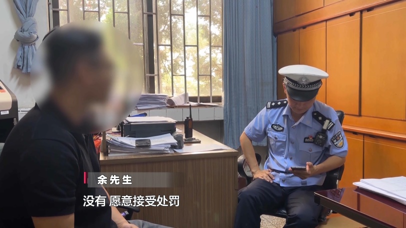 宝马车强行变道,还多次别车,贵阳这位司机被“请”到了交警队 宝马车强行变道,还多次别车,贵阳这位司机被“请”到了交警队