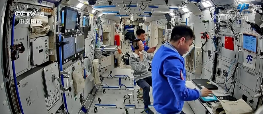 在轨超90天、两次出舱、多项实(试)验项目 神舟十八号乘组收获满满 在轨超90天、两次出舱、多项实(试)验项目 神舟十八号乘组收获满满