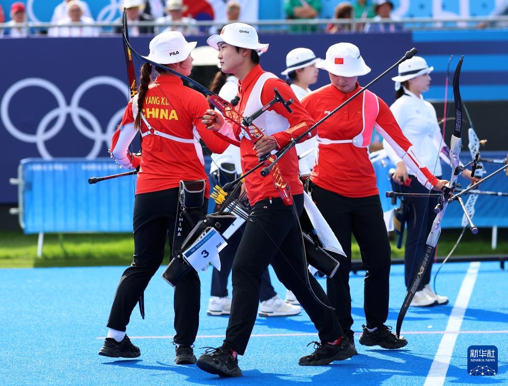 巴黎奥运会丨射箭——女子团体：中国队获得亚军