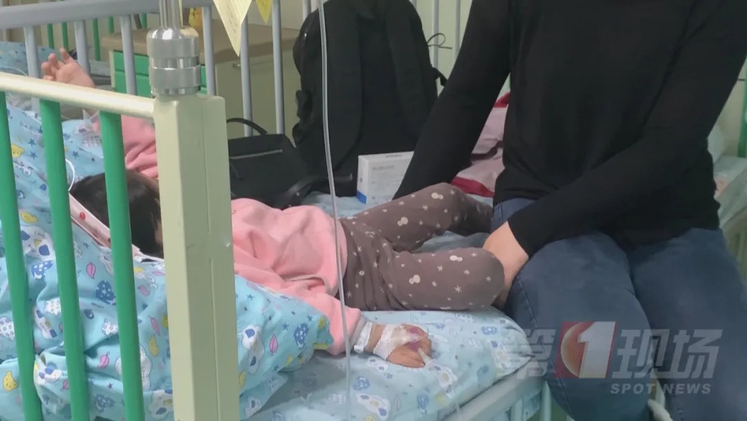 2个月婴儿身体布满"花纹"…发烧后,爸爸这个操作太害人! 2个月婴儿身体布满"花纹"…发烧后,爸爸这个操作太害人!