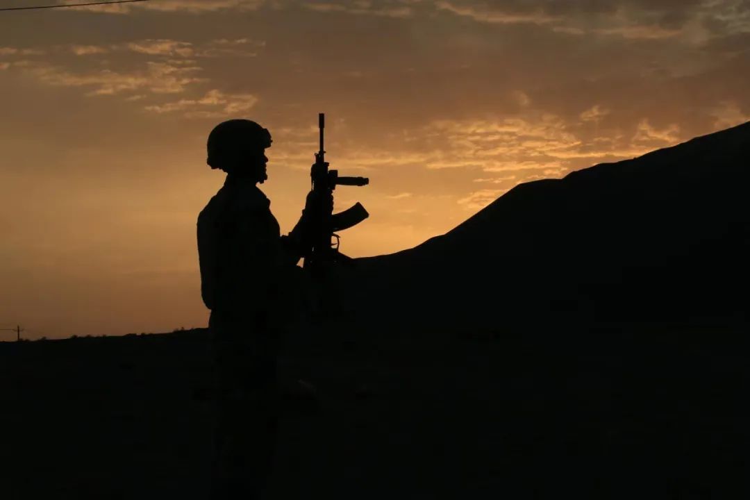 毕业后,他们主动申请戍边! 毕业后,他们主动申请戍边!